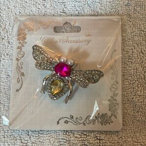 Chloe accessory Elegant Silver Bee Brooch with pink yellow stones faux pearls